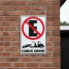 Cartel No estacionar llamo guinche