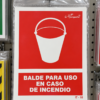 Balde para uso en caso de incendio